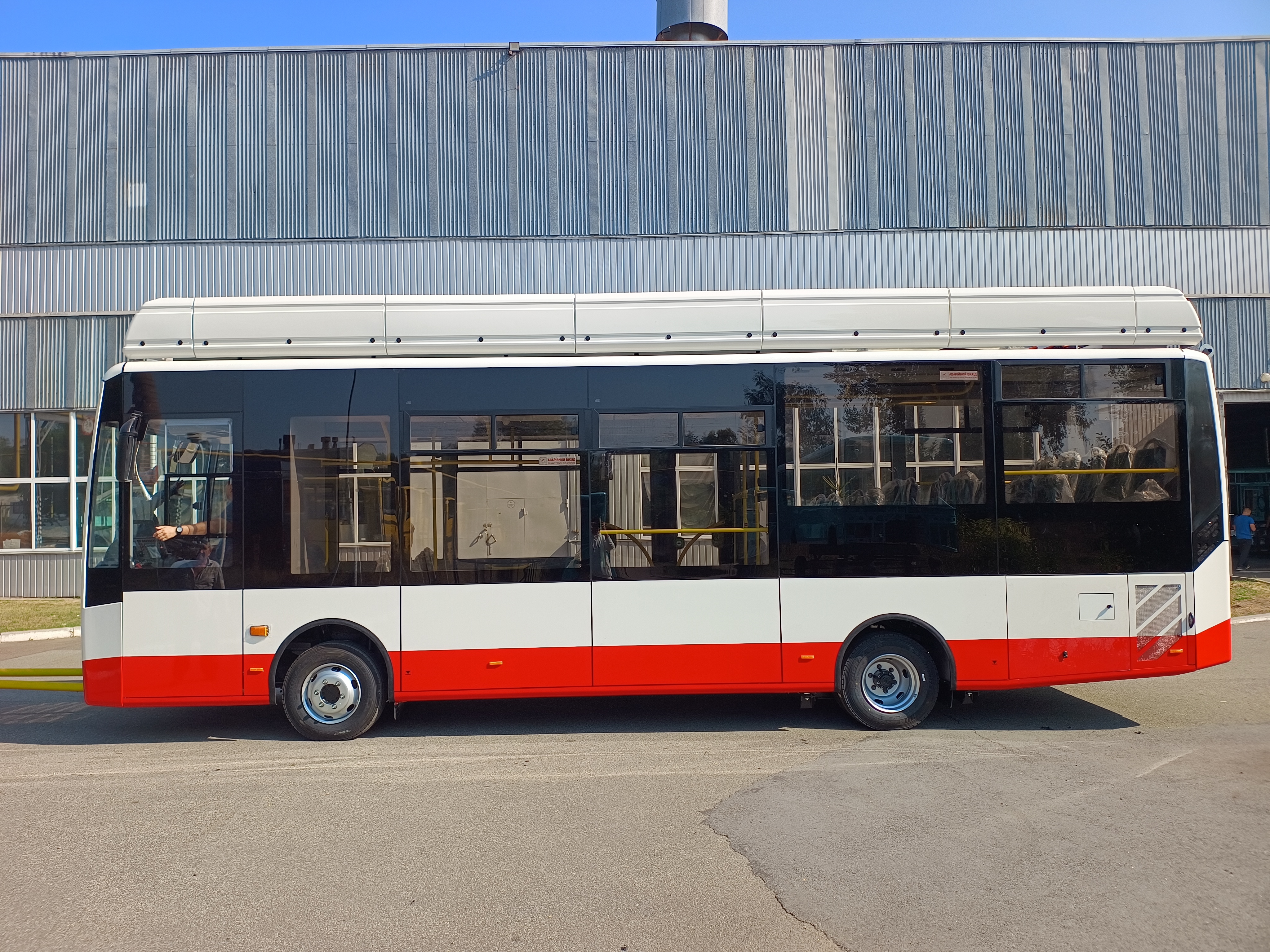 Etalon A08611 - Side View